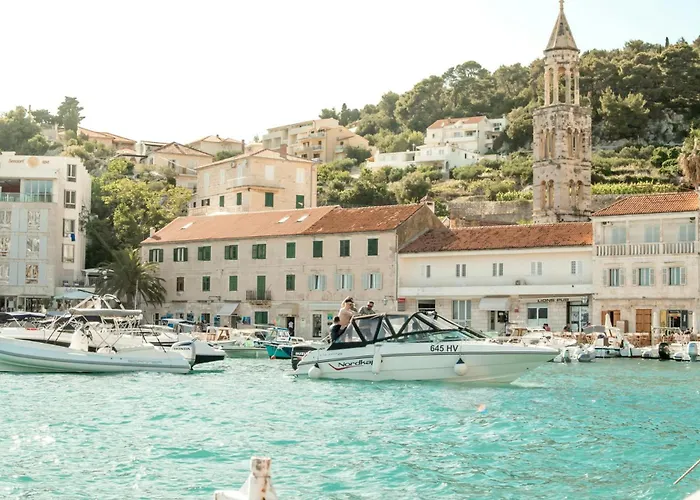 Jesliving Hvar - 2 Bedroom Elegant Apartment With Sea View In Historic Center Of Hvar Town