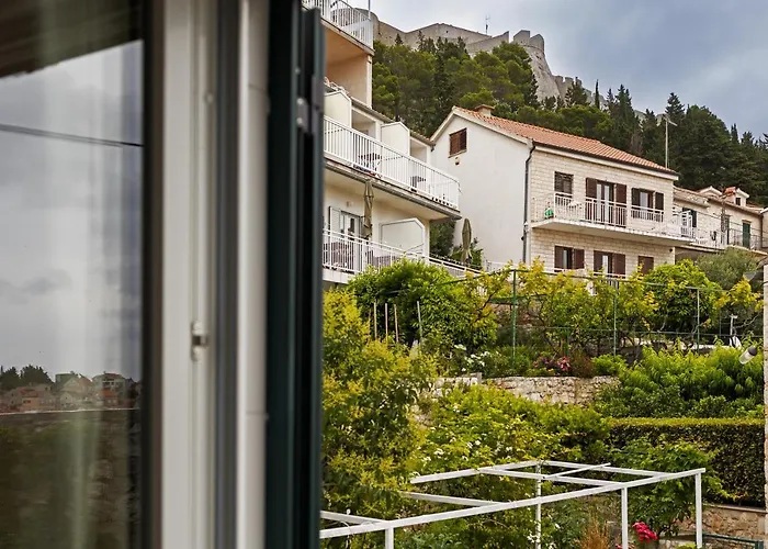 Jesliving Hvar - 2 Bedroom Elegant Apartment With Sea View In Historic Center Of Hvar Town