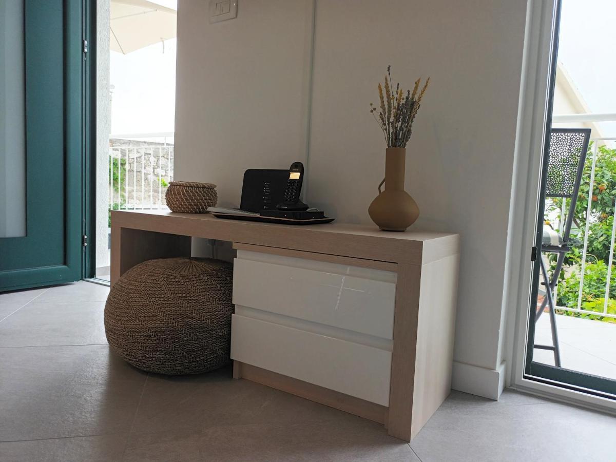 Jesliving Hvar - 2 Bedroom Elegant With Sea View In Historic Center Of * Hvar Town