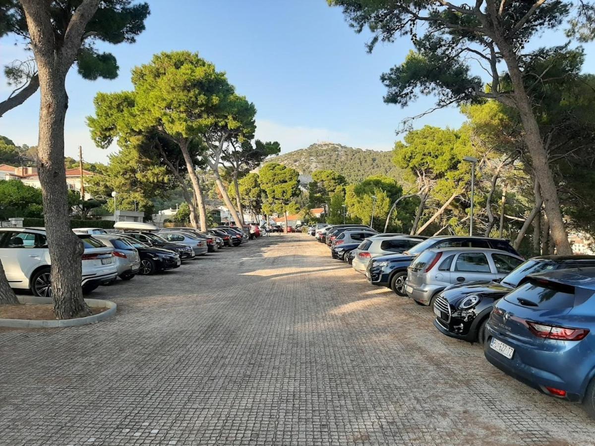 Jesliving Hvar - 2 Bedroom Elegant With Sea View In Historic Center Of Apartment *