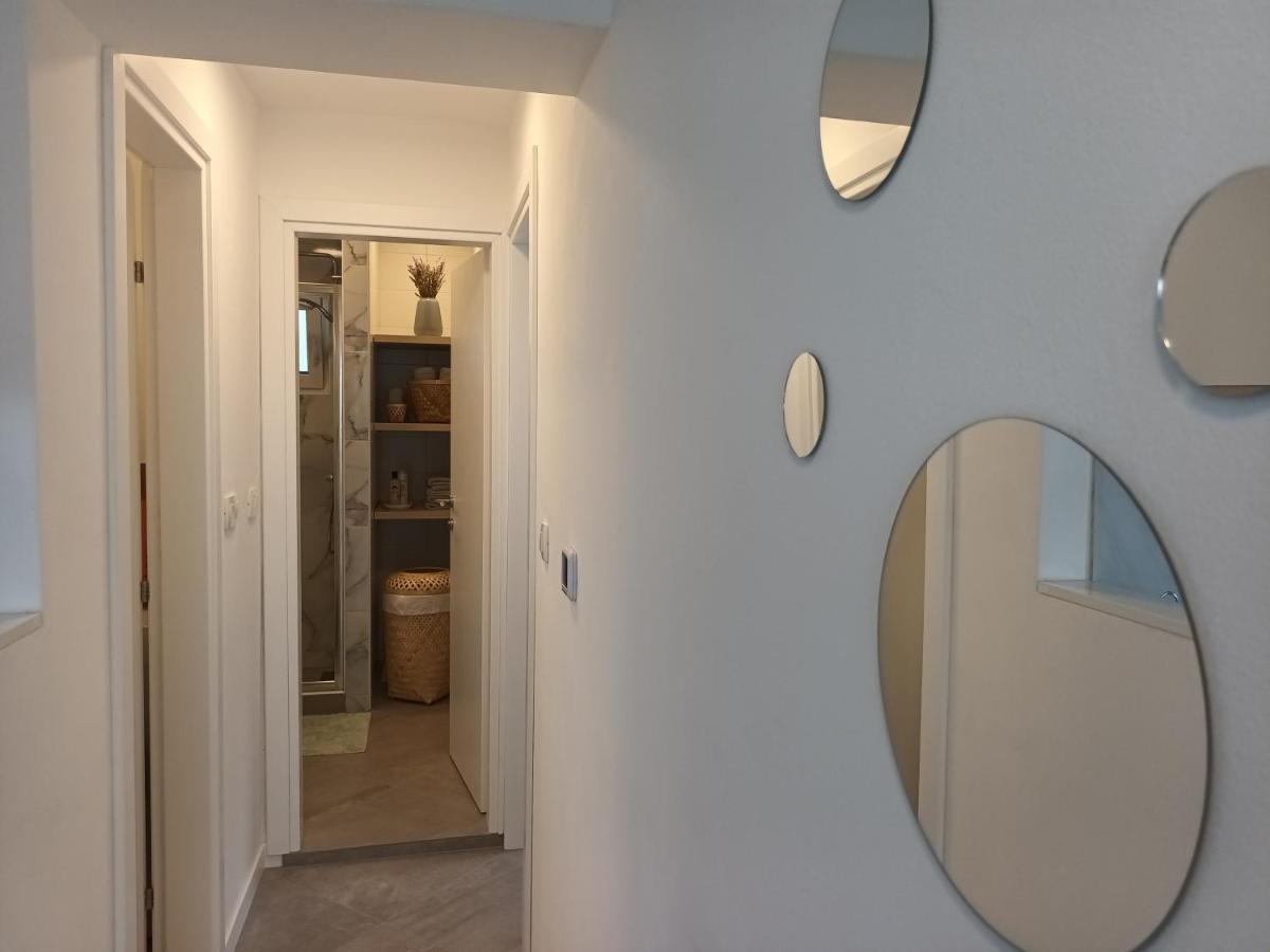 Apartment Jesliving Hvar - 2 Bedroom Elegant With Sea View In Historic Center Of