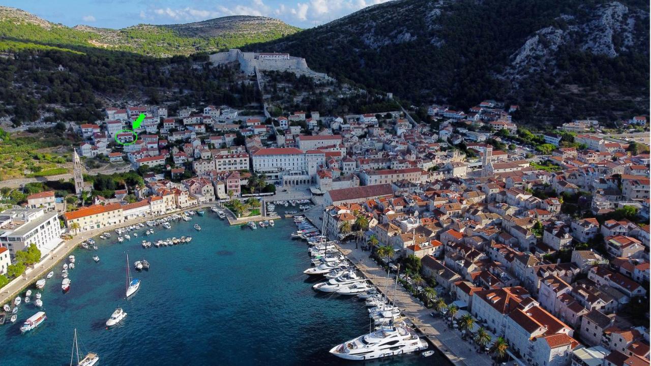 Apartment Jesliving Hvar - 2 Bedroom Elegant With Sea View In Historic Center Of *