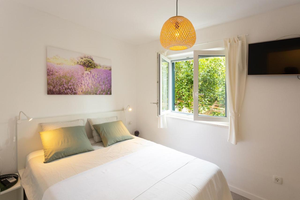 Apartment Jesliving Hvar - 2 Bedroom Elegant With Sea View In Historic Center Of