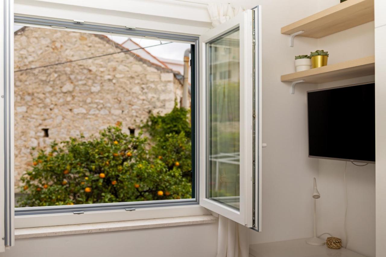 Apartment Jesliving Hvar - 2 Bedroom Elegant With Sea View In Historic Center Of *