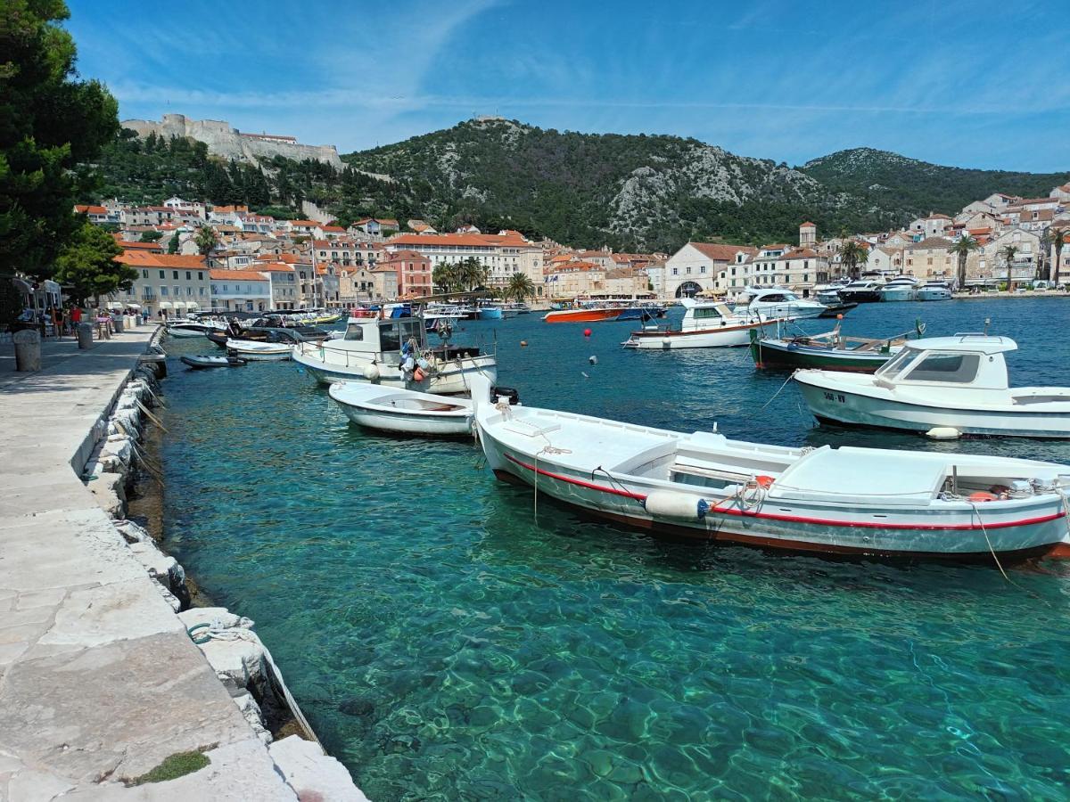 Jesliving Hvar - 2 Bedroom Elegant With Sea View In Historic Center Of Apartment